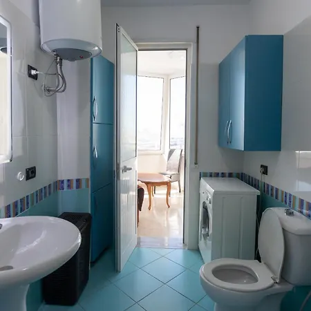 Port View Дуррес