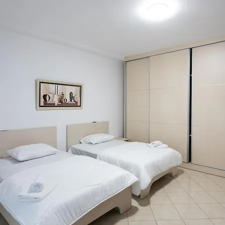 Port View Апартаменты *